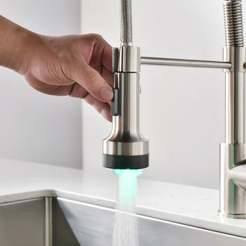 Fapully Virtuvės Maišytuvas LED Šviesos Kabinoje Sumontuoti Šepečiu Pavasario išgriauti Dual Purškimo Vandens Karšto ir Šalto Vandens, Virtuvės Maišytuvas Bakstelėkite