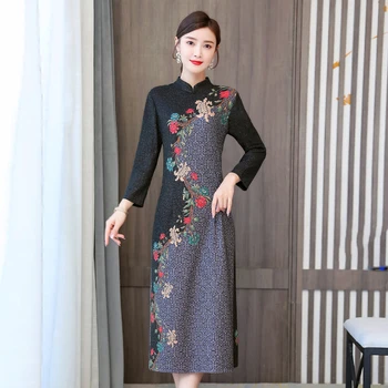 JiuMeiDai Moterų Senovinių Kinų Stiliaus Suknelė Lady Elegantiškas Gėlių Megztos Ilgos Suknelės Moterų Stovėti Apykaklės Retro Šalies Cheongsam