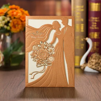 Nemokamas pristatymas 10vnt įspaudas aukso folija pora senovinių vestuvių kvietimai pjovimas lazeriu kišenėje kviečia korteles
