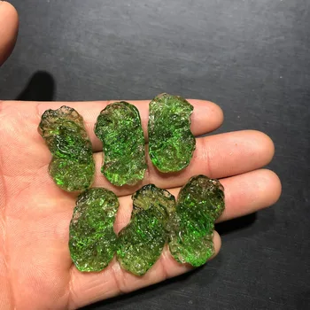 Čekijos gamtos crystal green meteoritas reiki akmens gydymo energija exorcise piktųjų dvasių