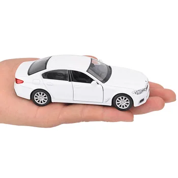 1:36 Lydinio Diecast Imitavimo Modelio Automobilių atsitraukti Vaikams, Žaislai Vaikams, BMWS 550I