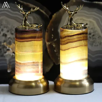 Gamtos Geltona Violetinė Fluorito Akmens LED Šviesos Lempos Apdaila Papuošalai,Aukso Apdaila Elnias Statula Gydymo Lempa Namų Mineralinių Papuošalai