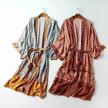 2020 m. Bohemijos Derliaus Gėlių Spausdinti Ilgas Dizaino Kimono palaidinė batwing Rankovėmis Megztinis moterų marškiniai Maxi Paplūdimio blusas Atostogų