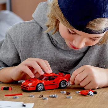 LEGO Greitis Čempionų Ferrari F40 Competizione 75890 Kūrimo Rinkinį (198 Vnt.) Lego Ninjago Statybos Blokus 